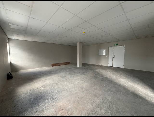 91M² MEDICAL SUITE TO LET IN PAARDEVLEI
